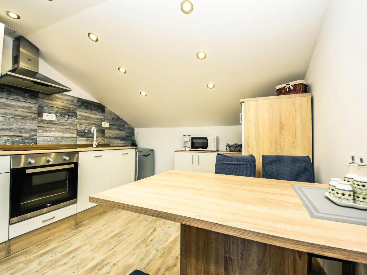 Matanovi Dvori-2 By Interhome Apartment Vir