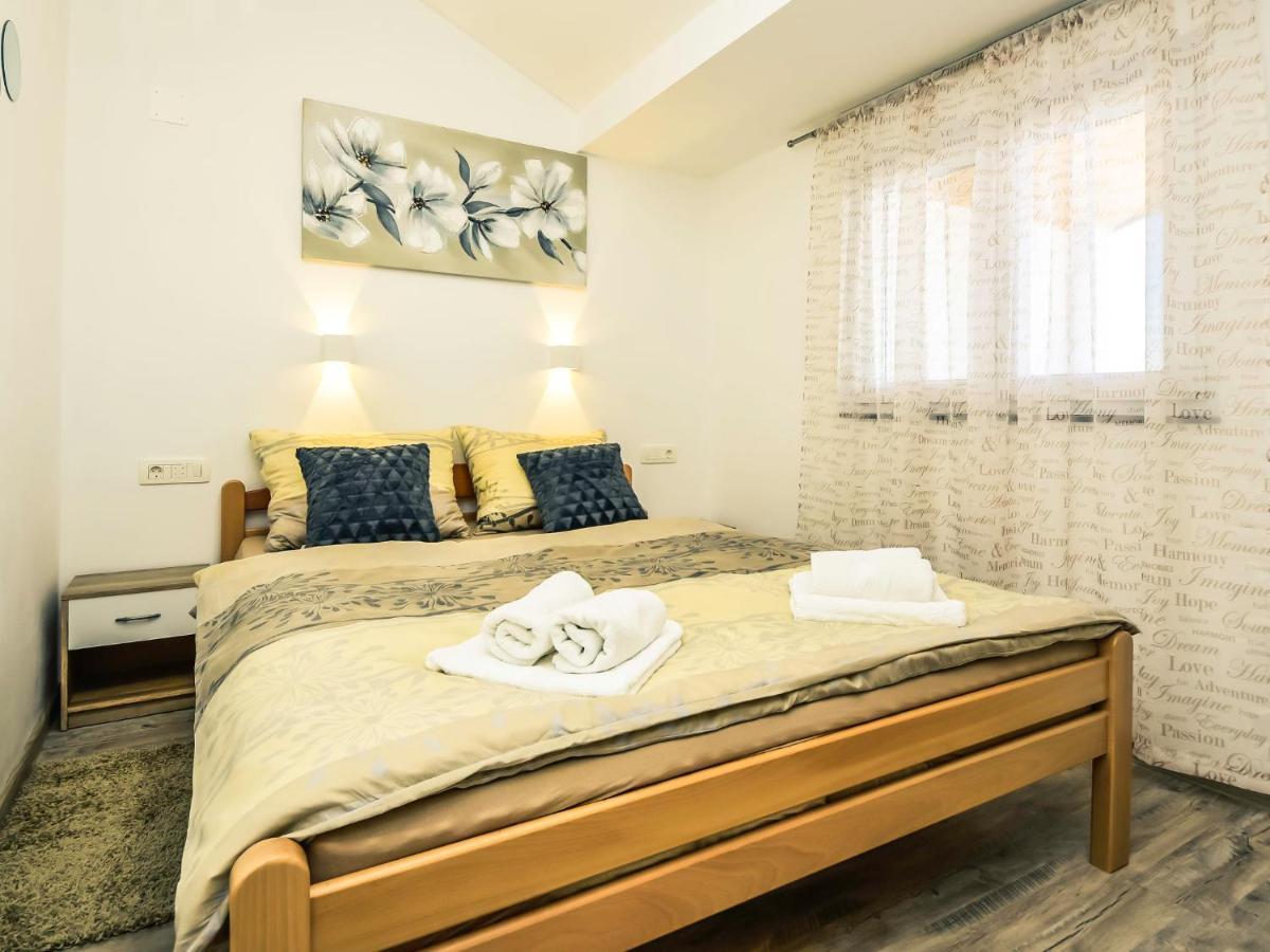 Matanovi Dvori-2 By Interhome Apartment